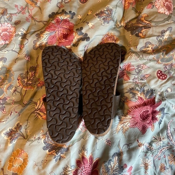 birkenstocks - Picture 2 of 2